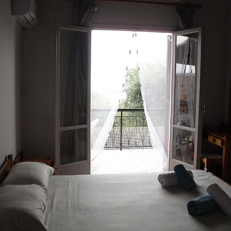 Spiti Kritikos Appartement Benitses  Buitenkant foto