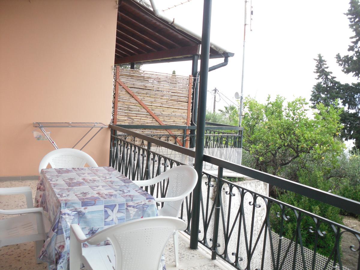 Spiti Kritikos Appartement Benitses  Buitenkant foto